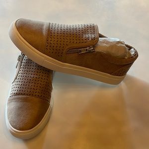 Report Footwear-Alexa Slip On Sneaker NWT